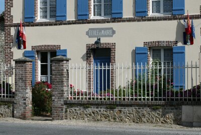 Fresne Cauverville - Mairie et ancienne école
