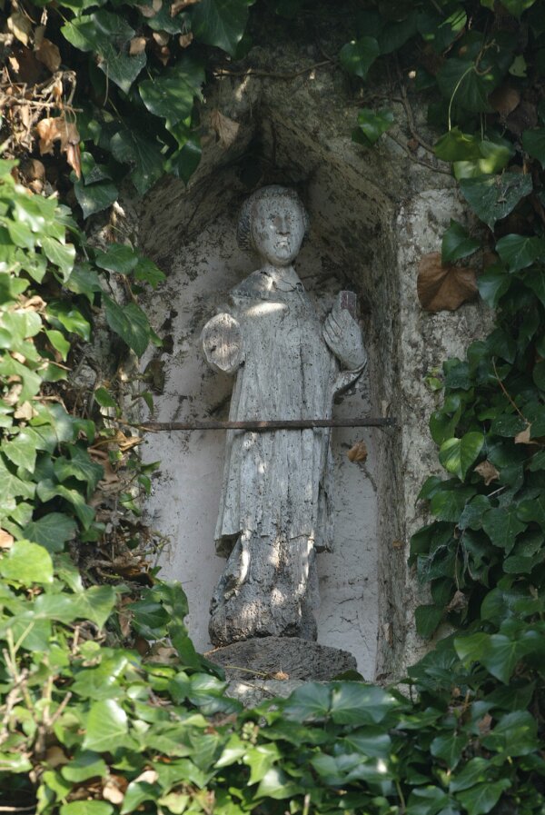Statuette de Saint Méen à l'église de Bailleul la Vallée
